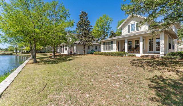 Lakeside 3BR Beach Cottage with 6-Seat GOLF CART! Near Pool, Beach Tram, Golf