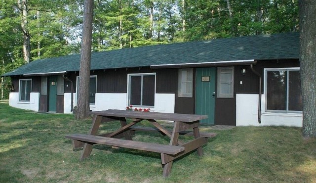 LakeView 3, LakeFront Suite
