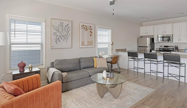 Landing | Amazing 2BD, Clubhouse, Pool