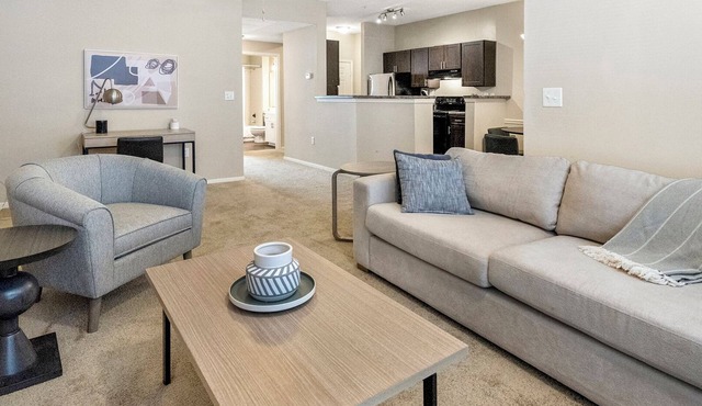 Landing | Beautiful 1BD, Tennis Court, Pool