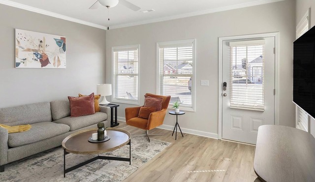 Landing | Modern 1BD, Pool, Clubhouse