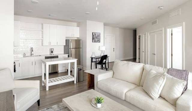 Landing | Modern 1BD, Yoga Studio, Clubhouse