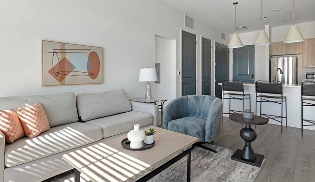 Landing | Stylish 2BD, Clubhouse, Pool