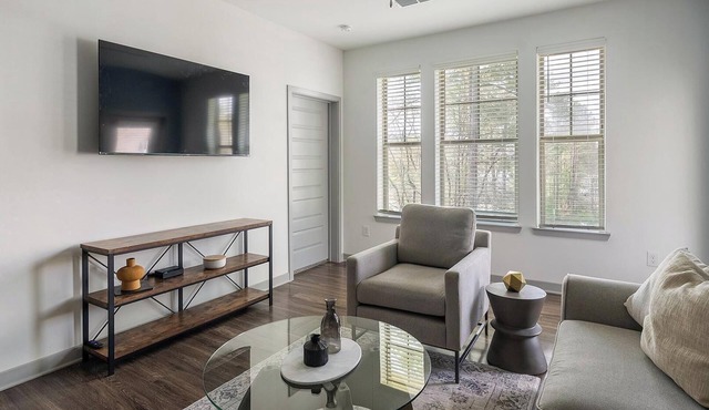Landing | Stylish 2BD, Clubhouse, Yoga Studio