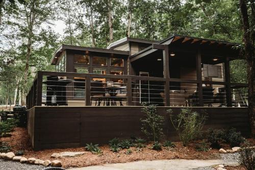 Leprechaun Lodge at The Retreat at Deer Lick Falls in Tennessee