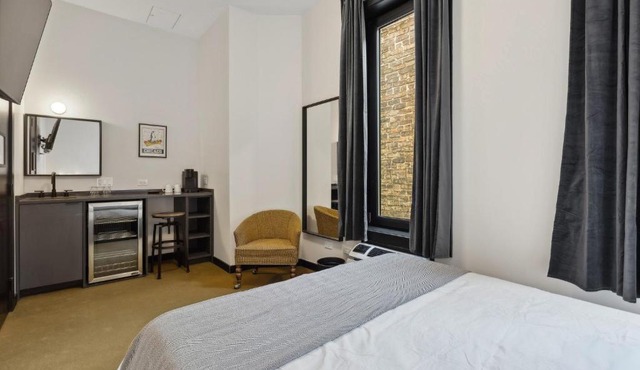 Logan Square SRO Hotel in Chicago