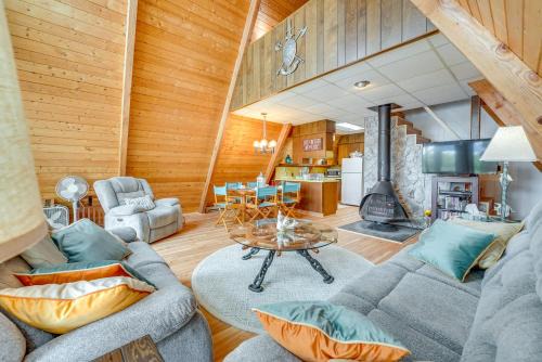 Long Lake Cabin w/Kayaks, Private Beach & Dock!