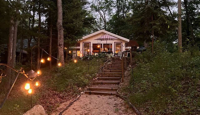 Loon Landing: Summer Days and Starry Nights at Little Wolf Lake