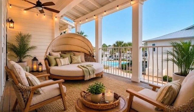 Lux Beach Home: 3BR - 6p Golf Cart-2 min to the beach, Tesla EV+, PS5, Bunk Room