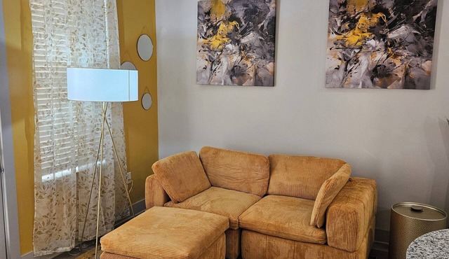 Luxury 1-bedroom apartment in the heart of Downtown Birmingham near UAB