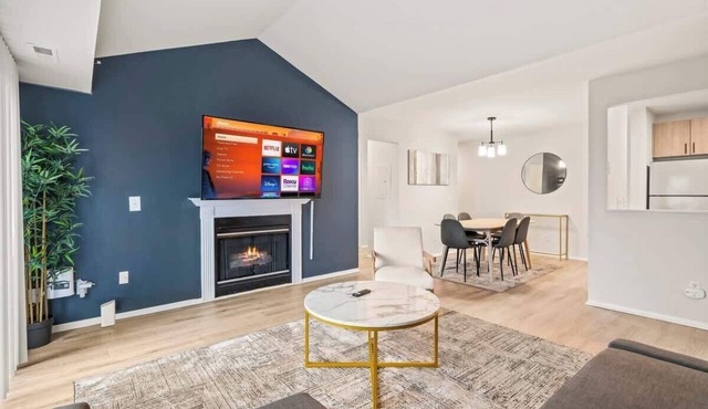 Luxury 2BD | DT Ann Arbor | 3 Beds | Free Parking
