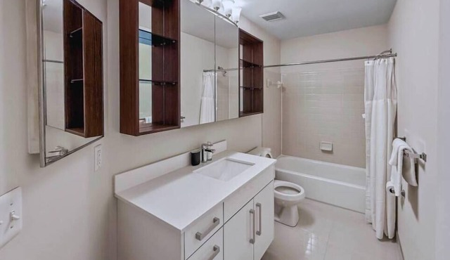 Luxury 2BD | DT Novi | 3 Beds | Free Parking