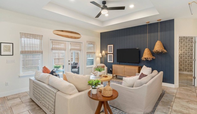 Luxury 30A Cottage 'The Toasted Coconut': Hot Tub, Walk to Beach, Sleeps 10