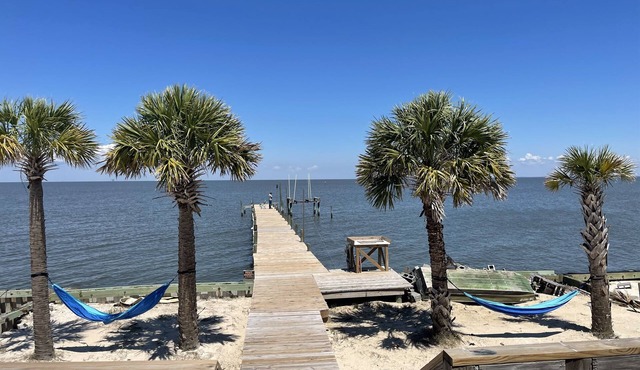 Luxury Home Mobile Bay Waterfront Private Pool 150-Foot Fishing Pier 4Bed 3Bath