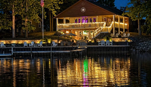 Luxury Lake House ASL Retreat Great Fall Colors Wineries