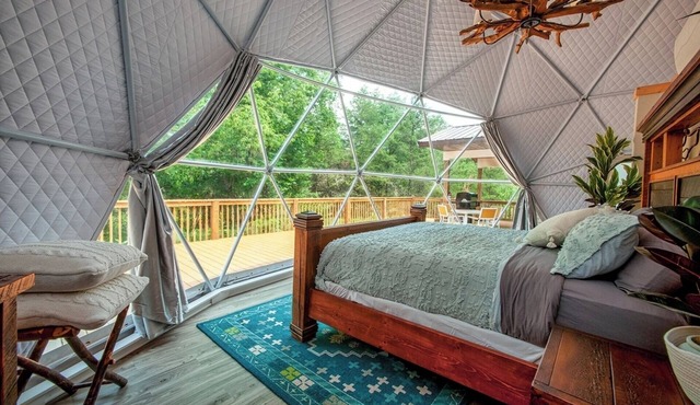 Luxury on the Edge of Traverse City