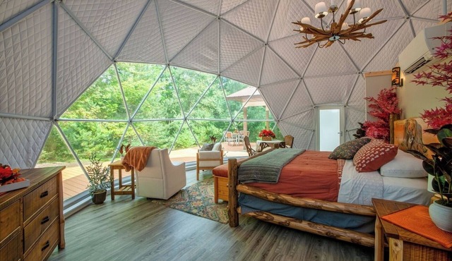 Luxury on the Edge of Traverse City