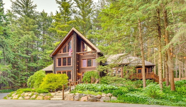 Magical Metamora Cottage w/Fire Pit, Pond, Deck!