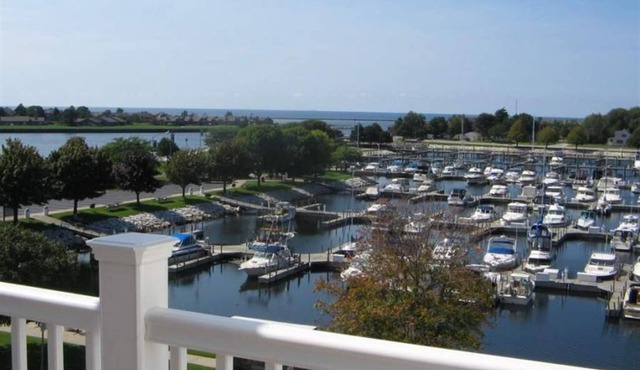 Marina Sunset - Luxury Family Condo