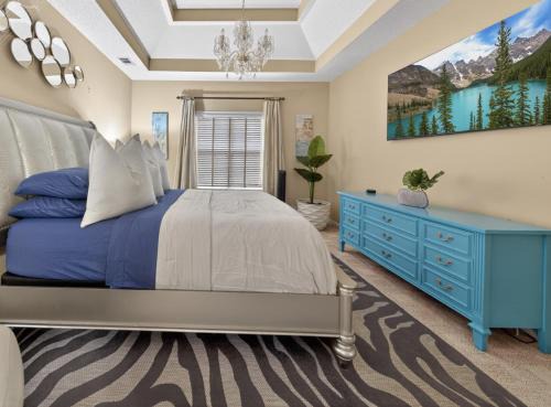 Master Suite with Private Jacuzzi Tub