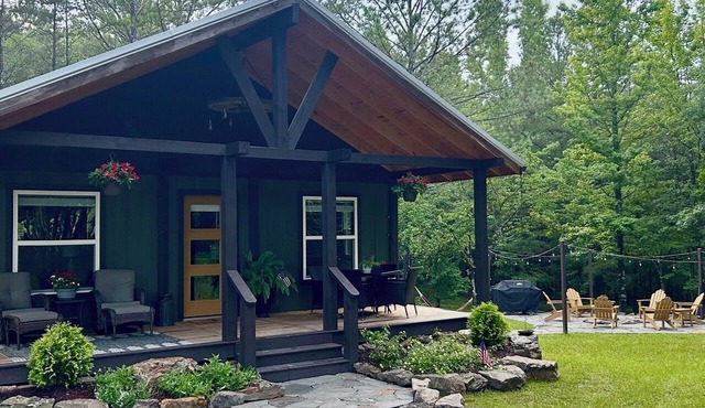 Modern cabin in the woods in Mentone, Alabama