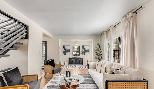 Modern comfort in the Heart of Atlanta. Ideal for Getaways.