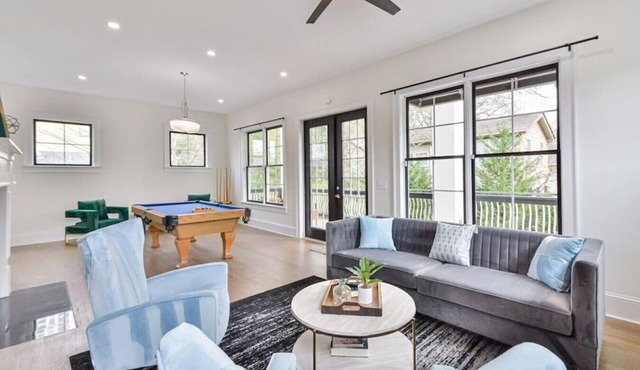 Modern Rooftop Home in Midtown