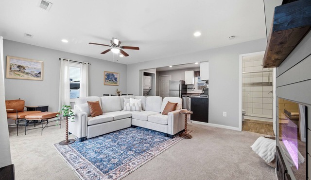 Modern & Stylish 2BR Suburban Retreat