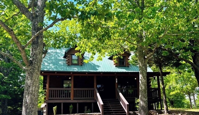 Mountain Love- Close to Mountainside Pool!