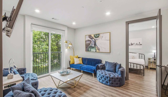 Muse Ideally-located condo with city view, central AC, balcony & gym