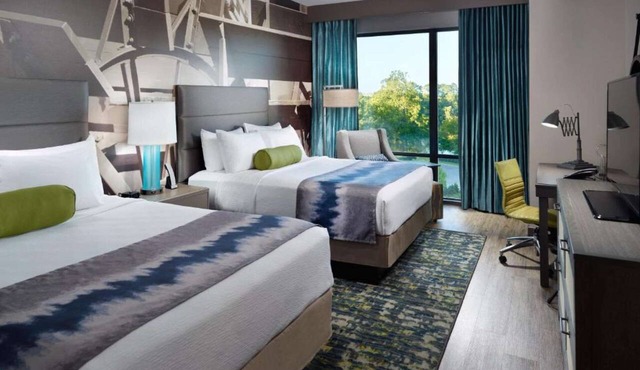 Near Bryant-Denny Stadium + Rooftop Bar & Fitness