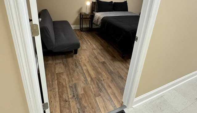 New Bedroom with share bathroom in Birmingham