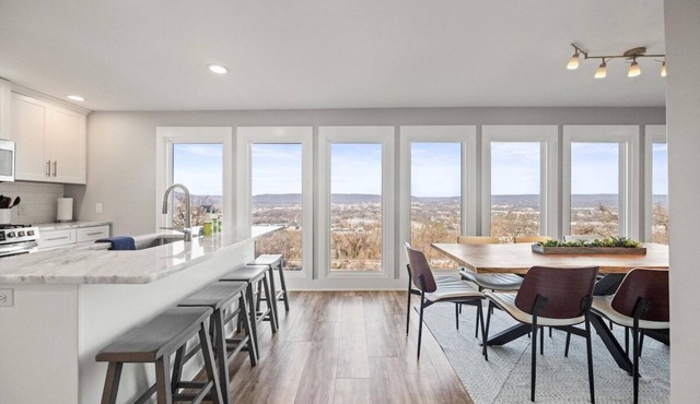 NEW! Crestview Heights | Downtown Views | Hot Tub