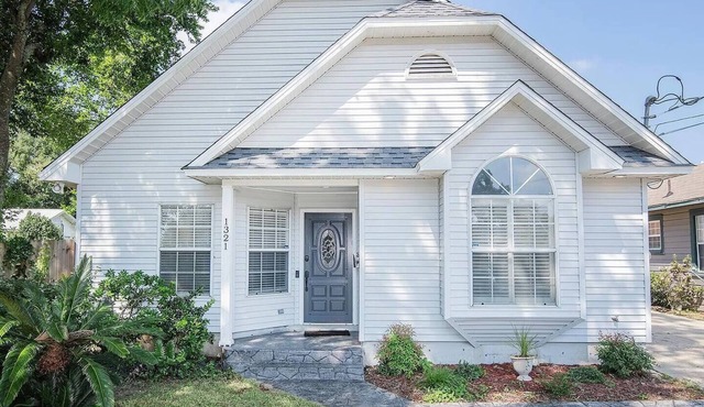 NEW! Elegant White House Near Downtown