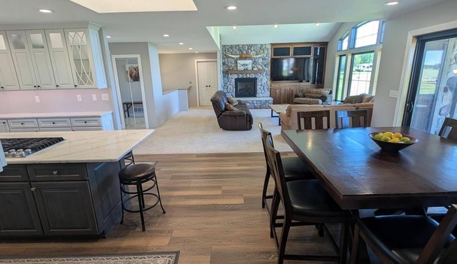 New! Spacious 4-bedroom house in Traverse City just minutes from the beach!