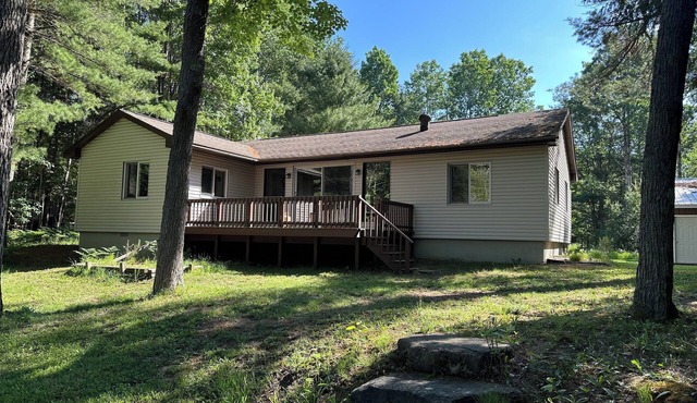Newly remodeled 3 Bedroom Cabin on the beautiful upper AuSable River