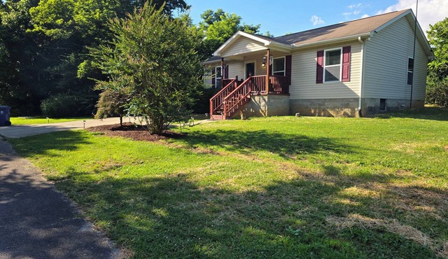 Nice 2-bedroom house with AC in charming Burnside