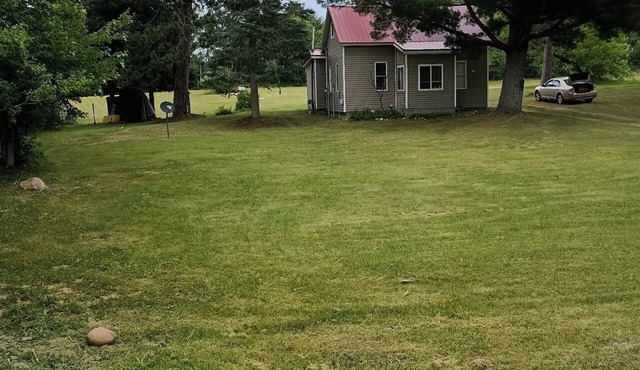 Nice 2-bedroom house with a cabin feel