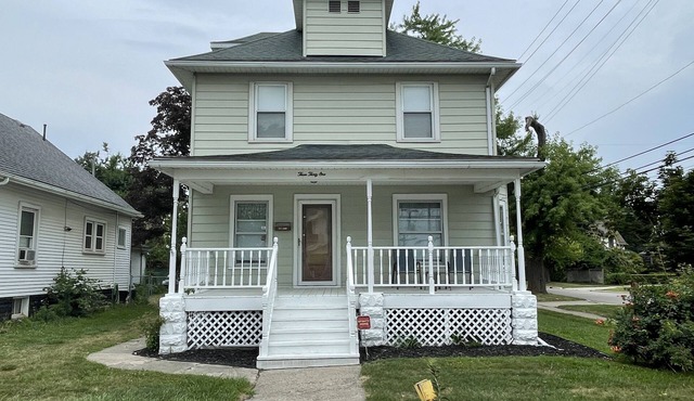 Nice Entire House, Minutes from Downtown