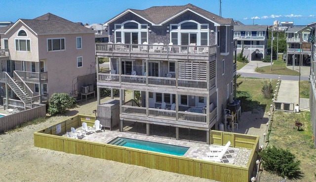 Oceanfront home with private pool, hot tub, game room, sundecks & fast WiFi in Waves