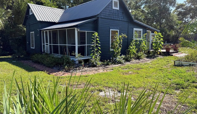 Old Florida Fishing Cottage on the Forgotten Coast