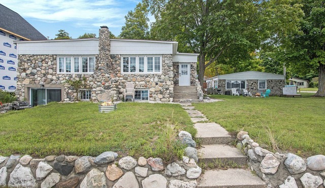 Onekama Stone Contentment House