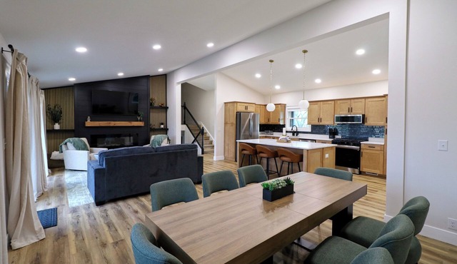 OPEN 7/26-7/31! Creekside Retreat - Minutes to Red Arrow and Harbor Country