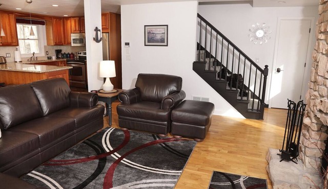 Open Year-Round. Pristine Cottage Minutes from Egg Harbor.