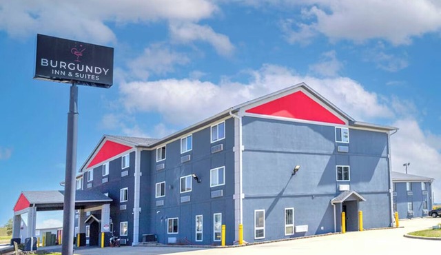 Pass-Through Paradise | Affordable El Paso Sleep Stop w/Easy Parking | 2 Units in El Paso