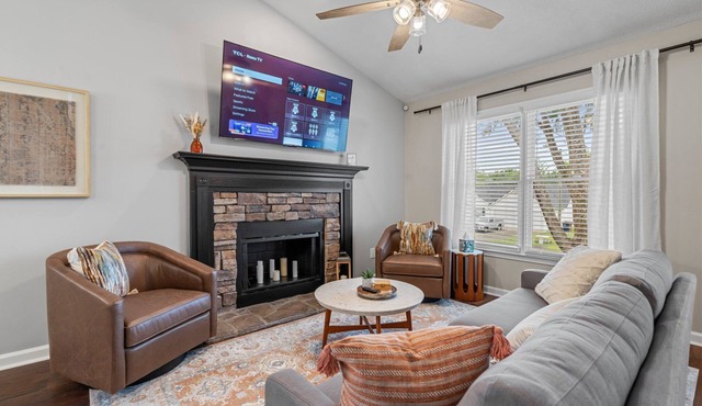 Peaceful 3BR Stay Near Piedmont Medical Center