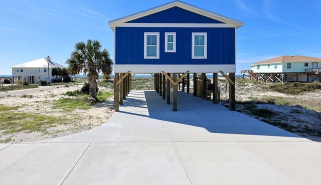 Peaceful Gulf Front Coastal Getaway on Fort Morgan Road | Gulf Shores, Alabama