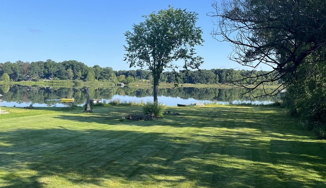 Peaceful & Relaxing Battle Creek Lake Place┃Kayaks, Paddle Boards & Fire Pit