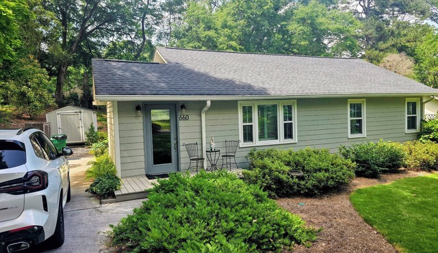 Perfect 2-bedroom house with AC in quaint Decatur