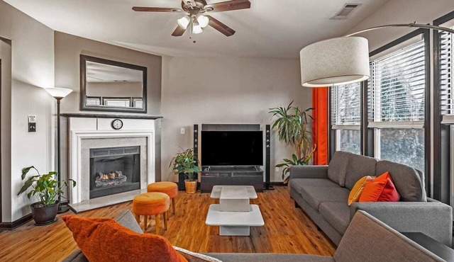 Perfect for big families. Toys & games included